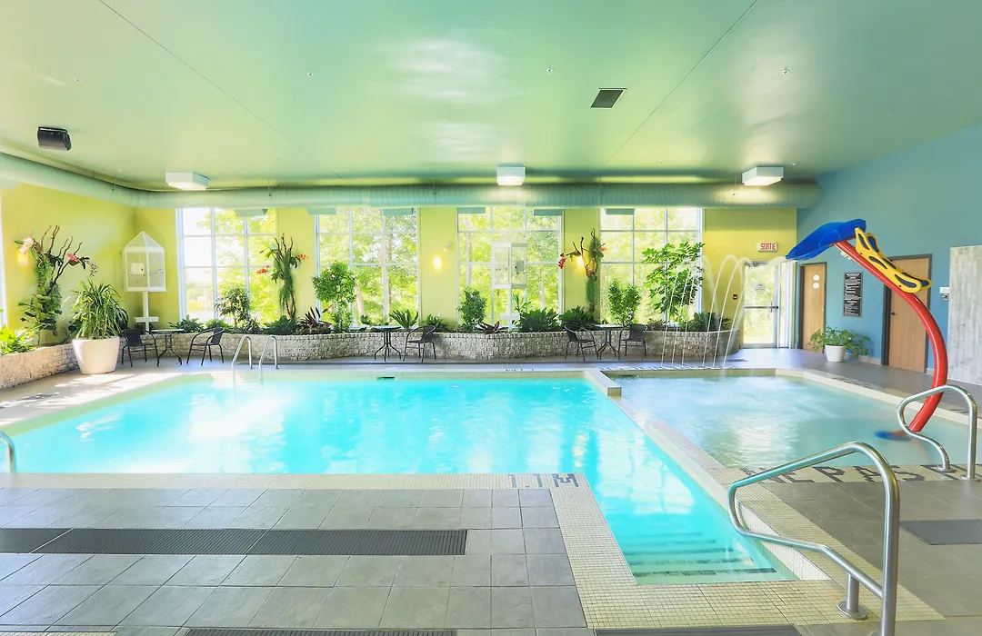 Days Inn By Wyndham Levis-1